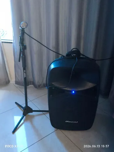 Caixa de som amplificada 