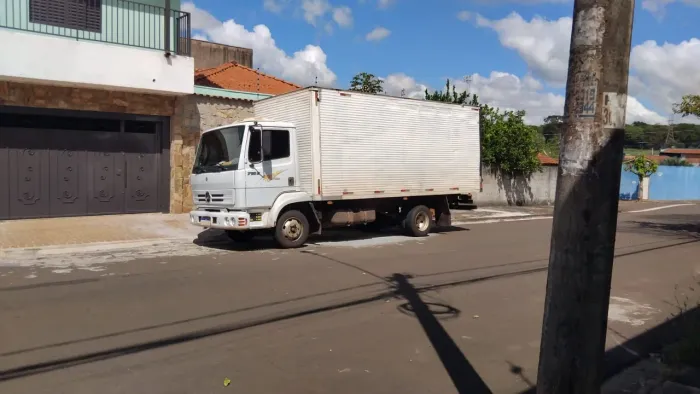 FRETES E MUDANÇAS 