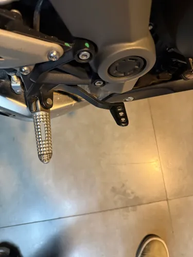 Pedal de freio Triumph Daytona