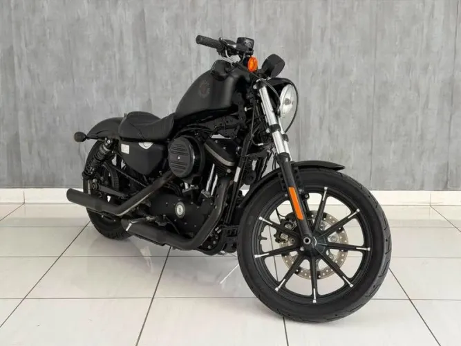 HARLEY-DAVIDSON 883N IRON 2020