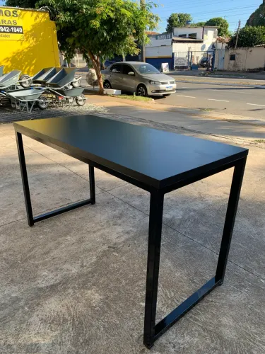 Mesa moderna
