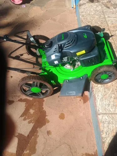 Cortador de Grama (Gasolina)