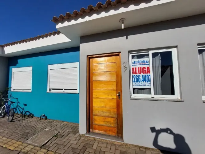 Casa com 2 dormitórios para locação no bairro Ponta Grossa - Porto Alegre/RS