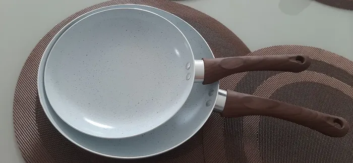 Kit frigideira de cerâmica, ideal para fogão de ndução, gás e outros.
