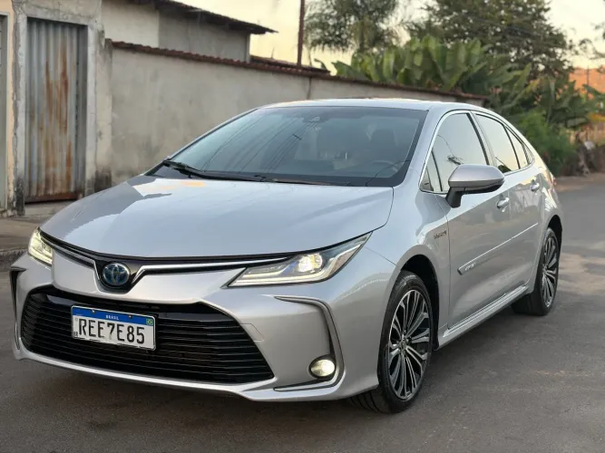 Toyota Corolla Altis Prem. Hybrid 1.8 Flex AUT 2020