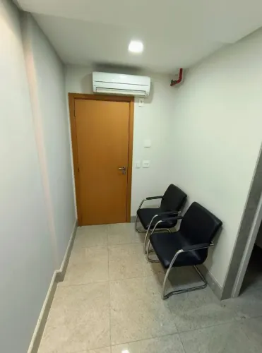 Sala comercial para locação no Shopping Mont Serrat Mobiliada