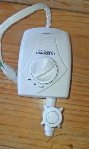 Ducha higiênica elétrica Lorenzetti 4300W, funcionando perfeitamente.