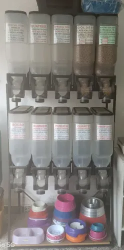 2 Dispensers para Ração de Animais