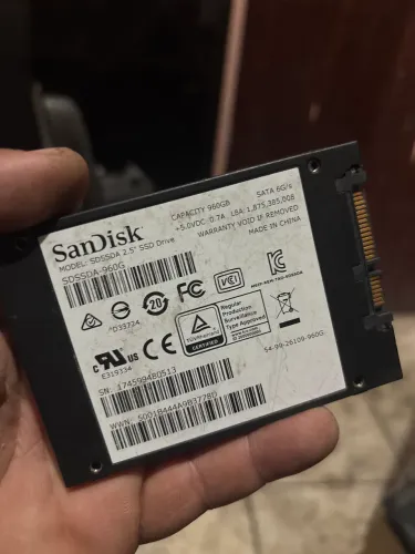 Ssd 960 GB. Sandisk