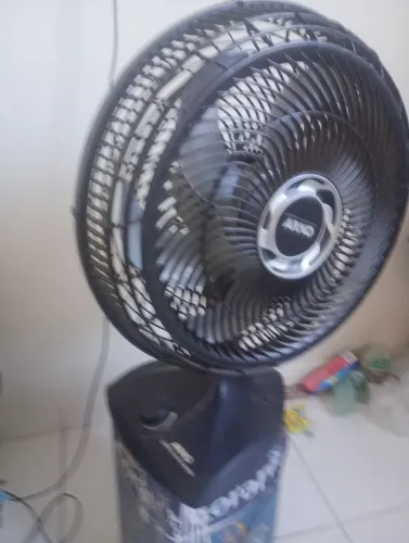 Ventilador semi novo usado pouco tempo ?