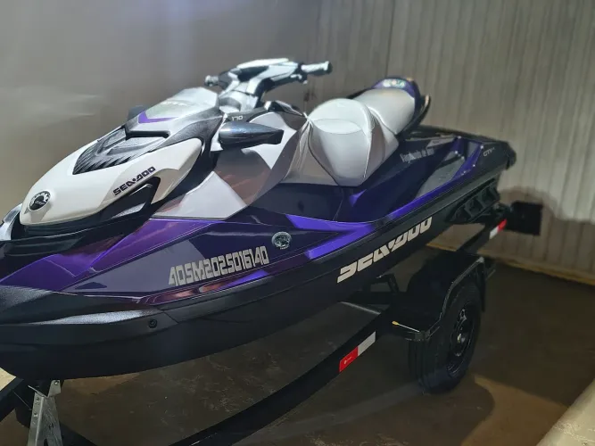 Jet ski Sea doo 2025