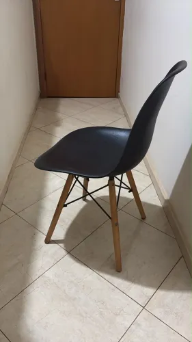 Vende-se conjunto de cadeiras Eiffel