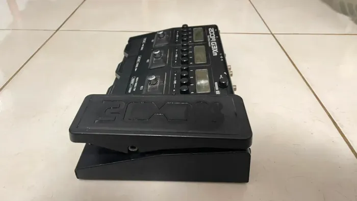 Pedaleira para Guitarra Zoom G3xn