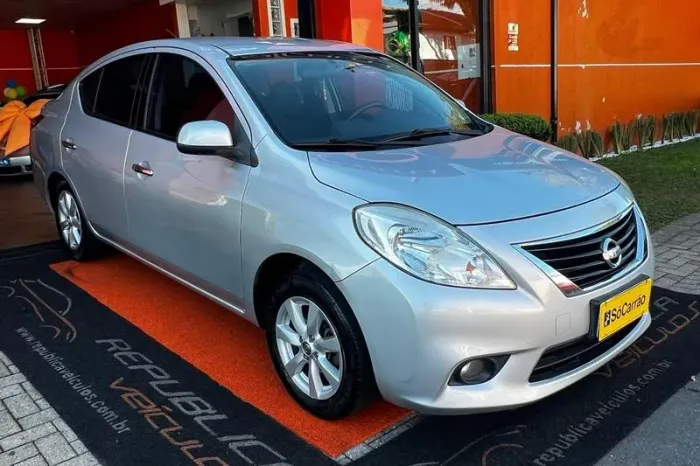 Nissan Versa 1.0 12V Flexstart 4P Mec. 2014