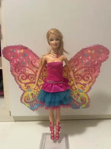 boneca Barbie do filme "Segredo das Fadas" de 2010