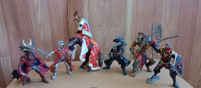 Lote personagens medieval