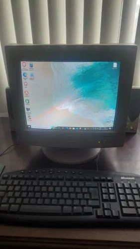 Monitor CRT Samsung SyncMaster 550v