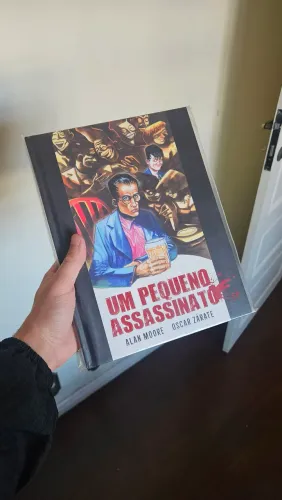 Um pequeno assassinato - Alan Moore - Pipoca e Nanquim