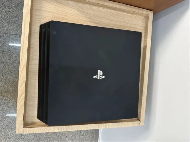 Ps4 pro 7 jogos físicos