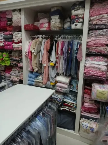 Loja de roupas infantis  de 0 a 18 anos .pronta pra trabalhar 