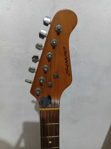 Vendo Guitarra, ou troco por PlayStation 3