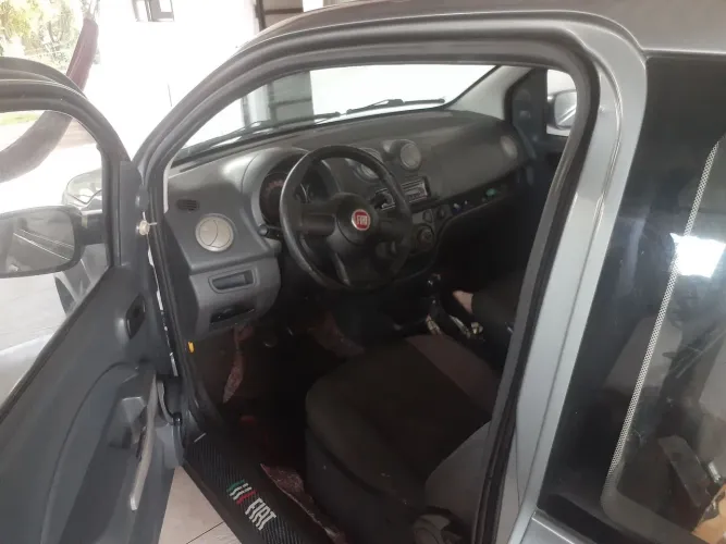 Fiat Uno Vivace 1.0 EVO Fire Flex 8V 3P 2012