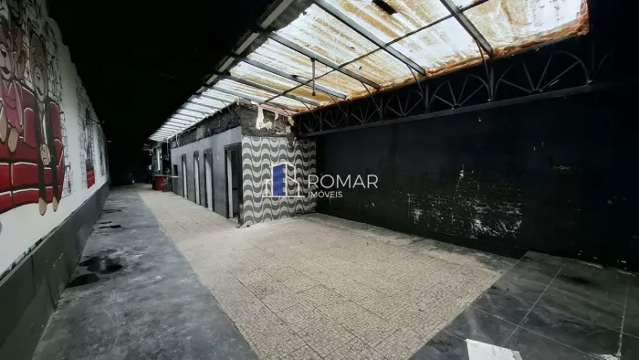 LOJA COMERCIAL NO BOQUEIRÃO