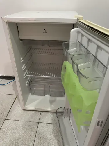 Frigobar Consul 117 litros Conservado