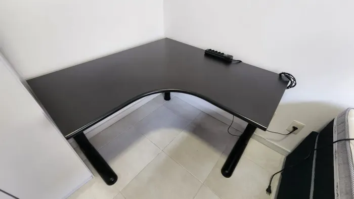 Mesa de Escritório em L