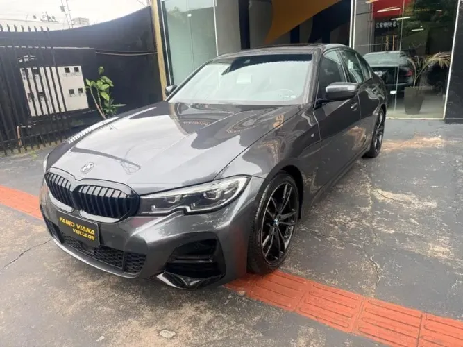 BMW 320I A 2.0 TB M Sport Activeflex 16V 4P 2022