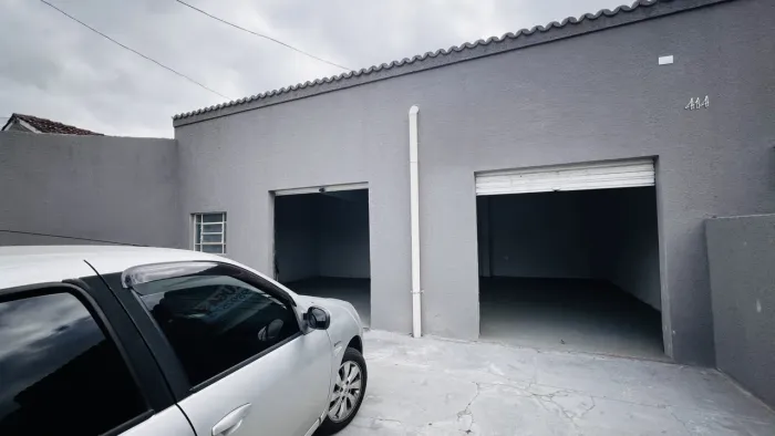 Loja para alugar por R$ 1800.00, 56.00 m2 - UBERABA - CURITIBA/PR