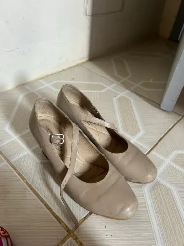 Sapatos de prenda