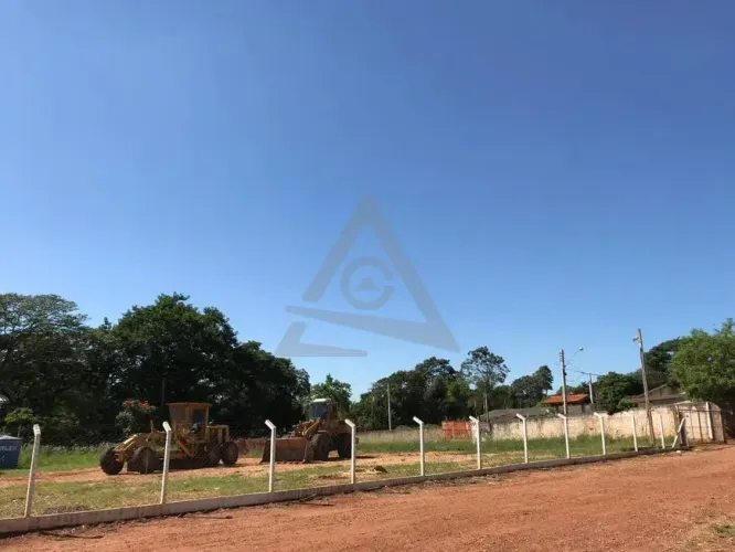 Terreno à venda e para alugar em Campinas, Bananal, com 1660 m²