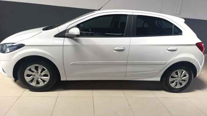 Chevrolet Onix Hatch LT 1.0 8V Flex Mec. 4P 2019