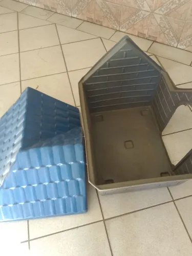 Casinha de cachorro em plástico número 2