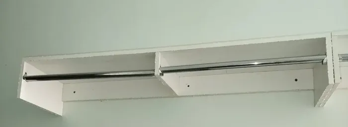 Vende se Arara cabideiro.