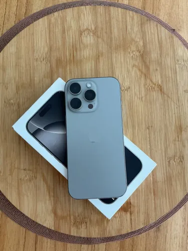iPhone 16 pro 128 GB