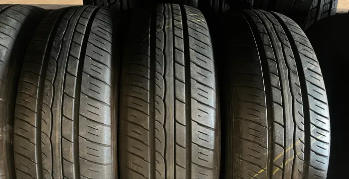 Jogo de pneus 15 Honda city 175/65 R15 Dunlop semi novos ( 175/65/15 )