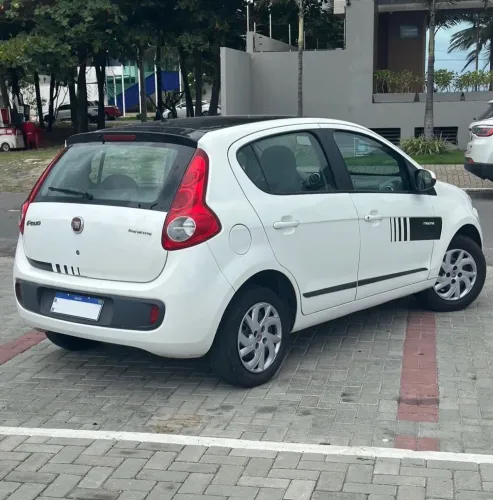 Fiat Palio Attractive 1.0 EVO Fire Flex 8V 5P 2014