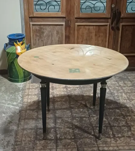 Mesa para jogo rustico 