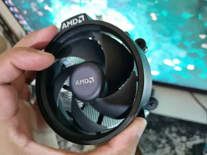Cooler Box Original AMD Ryzen (Socket AM4) - Novo e Nunca Usado!