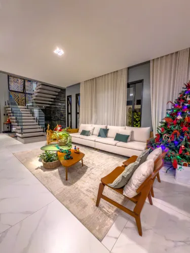 Casa toda mobiliada em condomínio - Locação