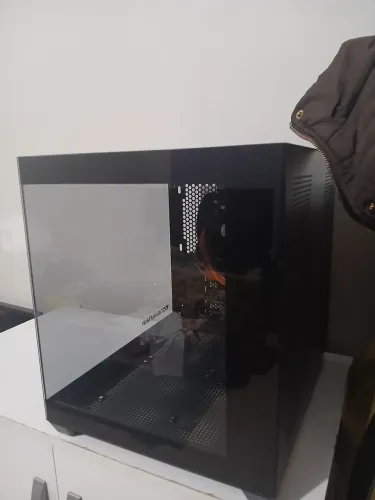 PC Gamer Barato i3 8GB SSD 120GB + Gabinete DarkFlash durim d275m