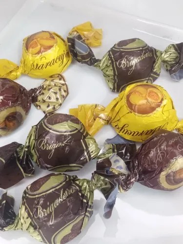 Vendedores(a) doces e salgados