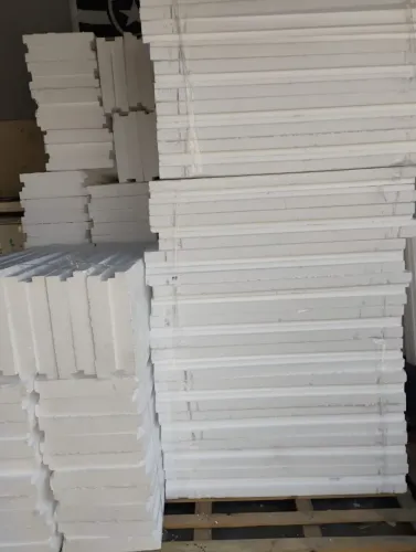 Isopor injetado anti-chamas - 12,00 reais a unidade