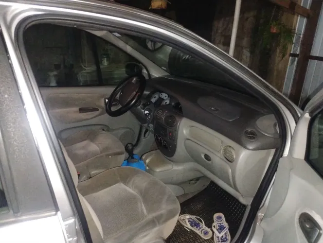 Renault Scenic Privilège Hi-flex 1.6 16V 2011