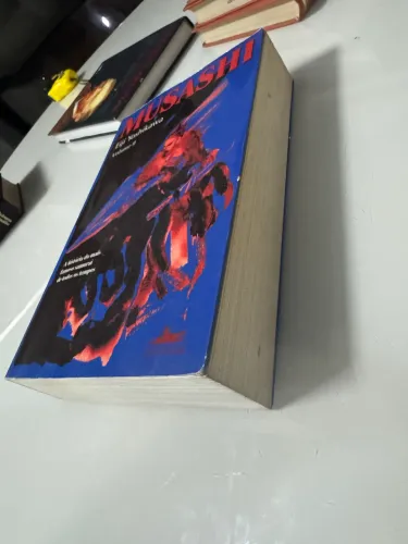 Musashi - Volume II" de Eiji Yoshikawa (Editora Estação Liberdade)