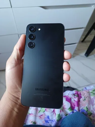 Samsung galaxy s23 plus