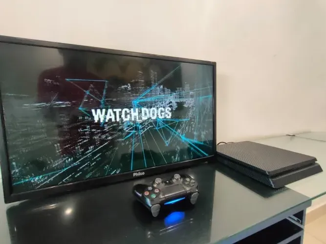 PS4 SLIM + CONTROLE ORIGINAL + WATCH DOGS + CABOS + 500GB, TUDO FUNCIONA PERFEITAMENTE !
