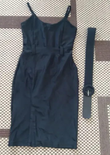 Vestido preto malha prada com cinto modela no corpo veste 38 ao 42